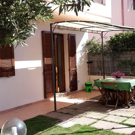 Holiday home Casa Con Giardino *